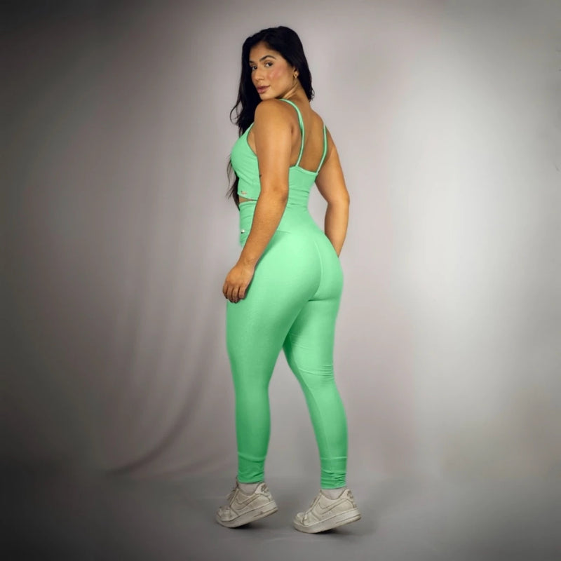 Conjunto Fitness Feminino – Estilo e Performance em Cada Treino!
